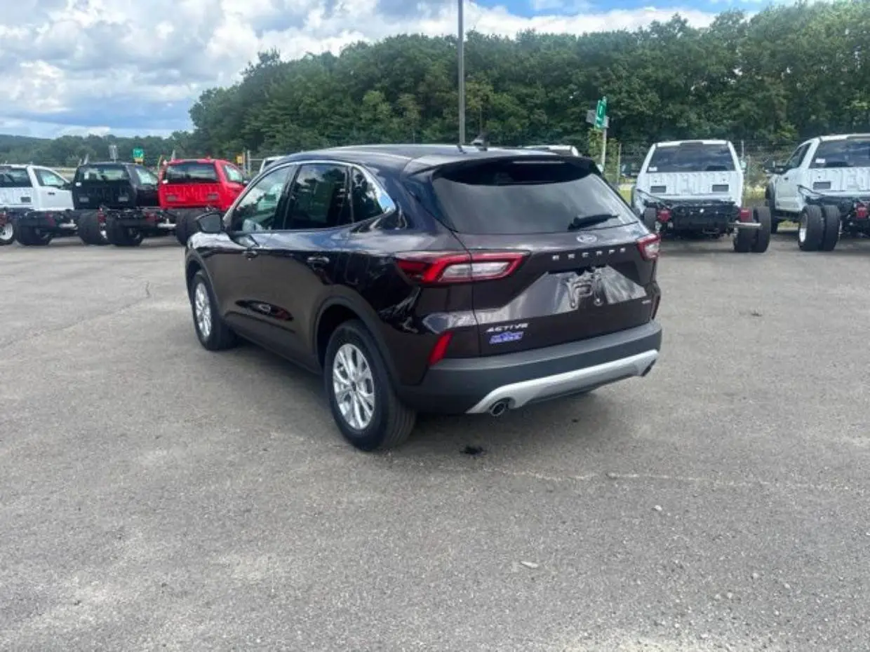 2023 Ford Escape Active AWD photo 3
