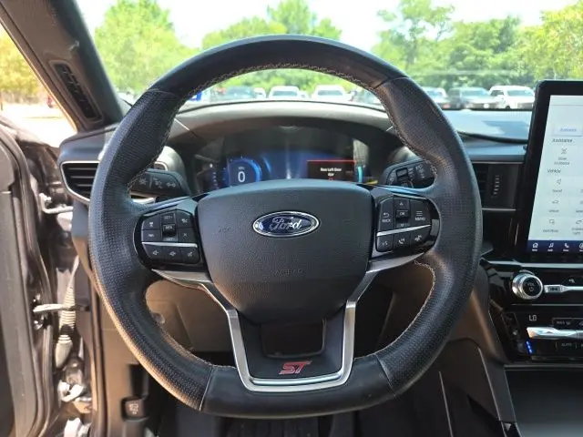 2021 Ford Explorer ST 4WD photo 5