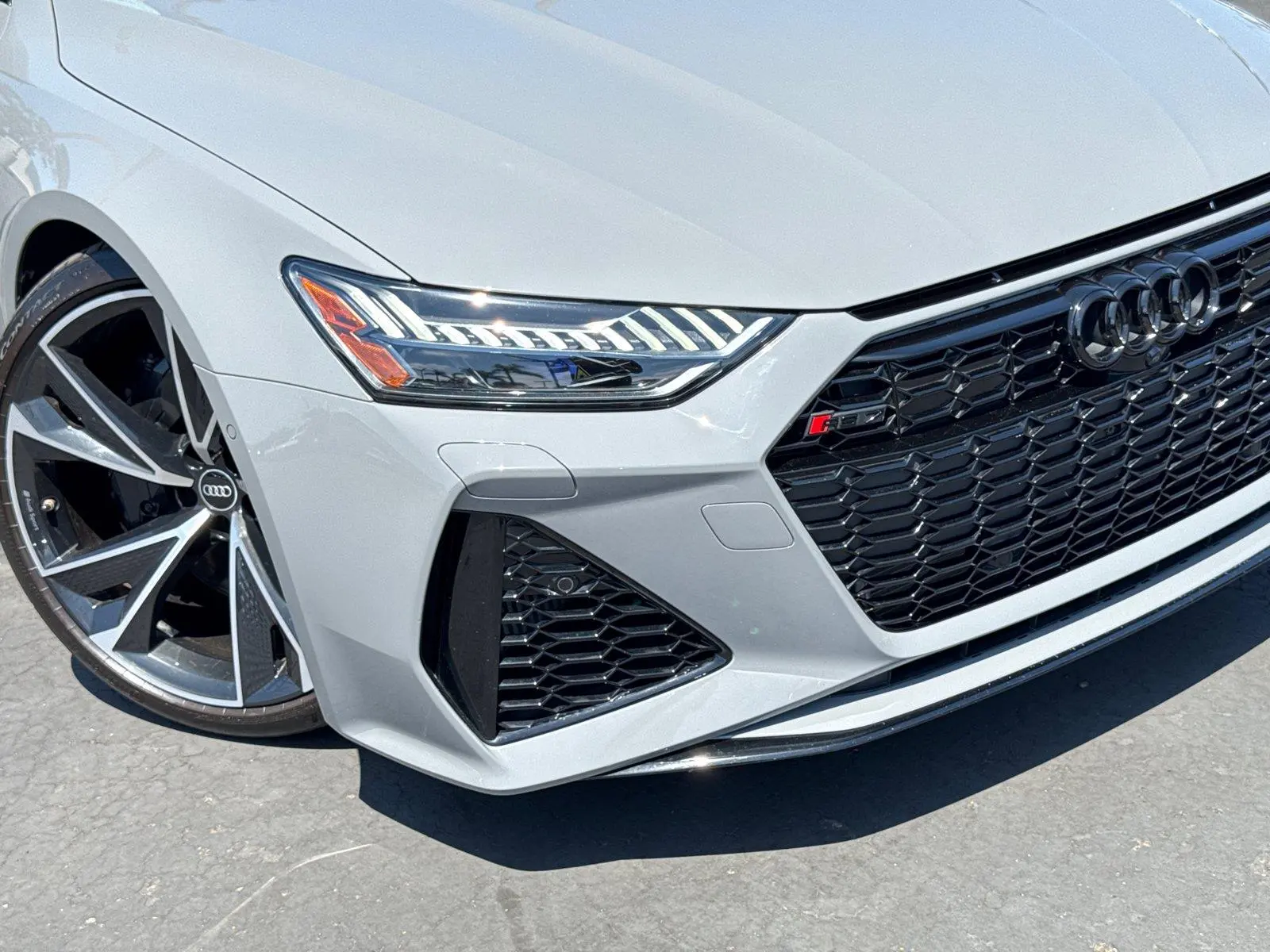 2022 Audi RS7 Base photo 3