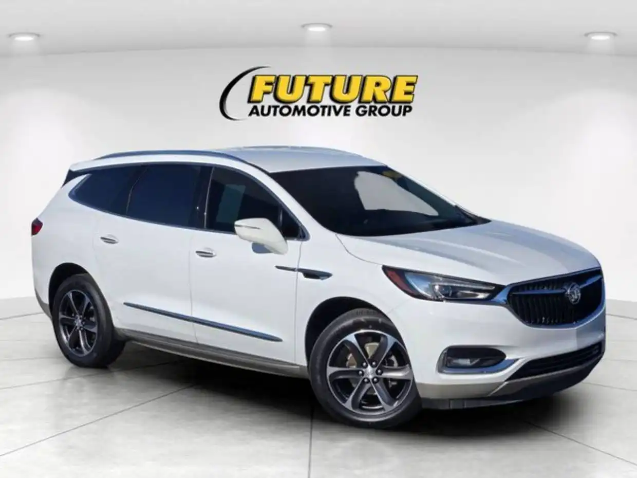 2020 Buick Enclave Essence's photo
