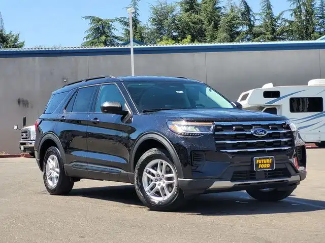 2026 Ford Explorer Active 4WD's photo