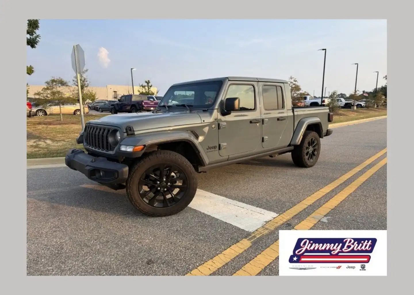 2024 Jeep Gladiator Nighthawk Auto's photo