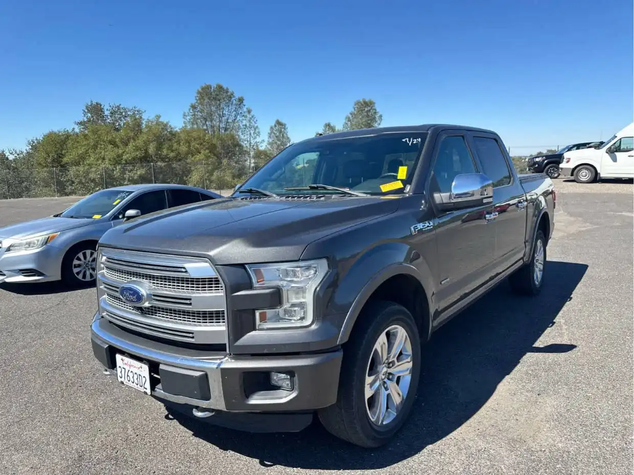 2016 Ford F-150 Platinum 4x4 SuperCrew 5-1/2 Box's photo