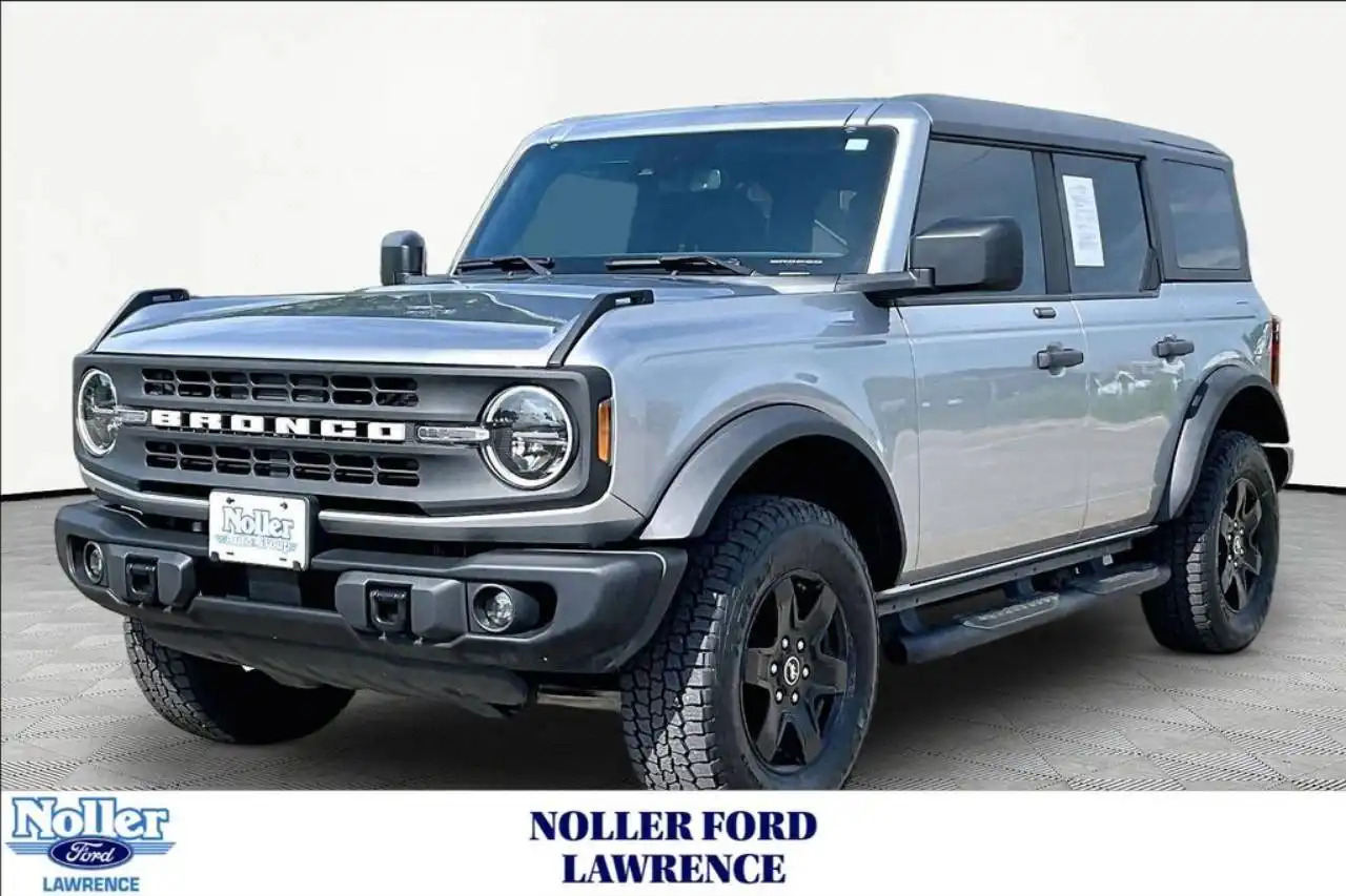 2024 Ford Bronco Black Diamond Mid (322A) 4x4's photo