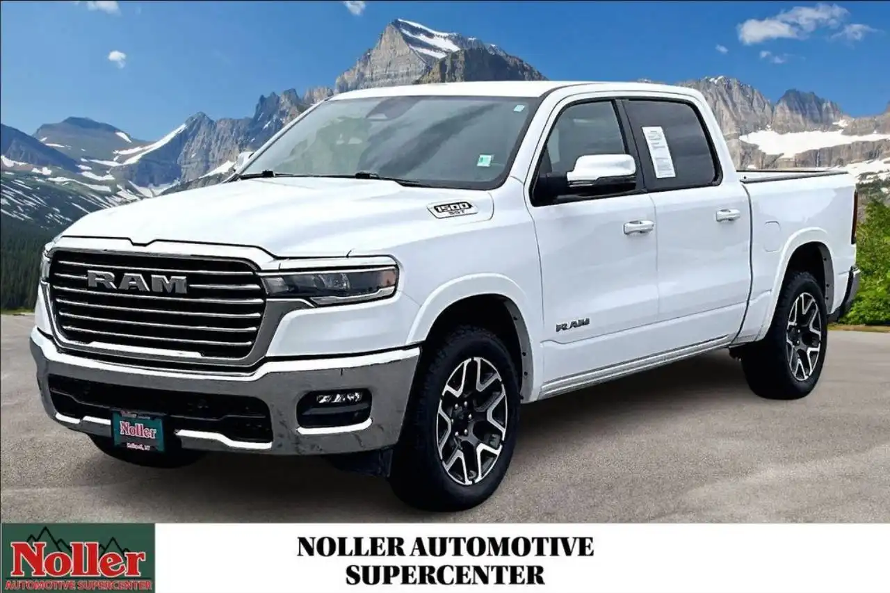 2025 RAM 1500 Laramie 4x4 Crew Cab 5'7's photo