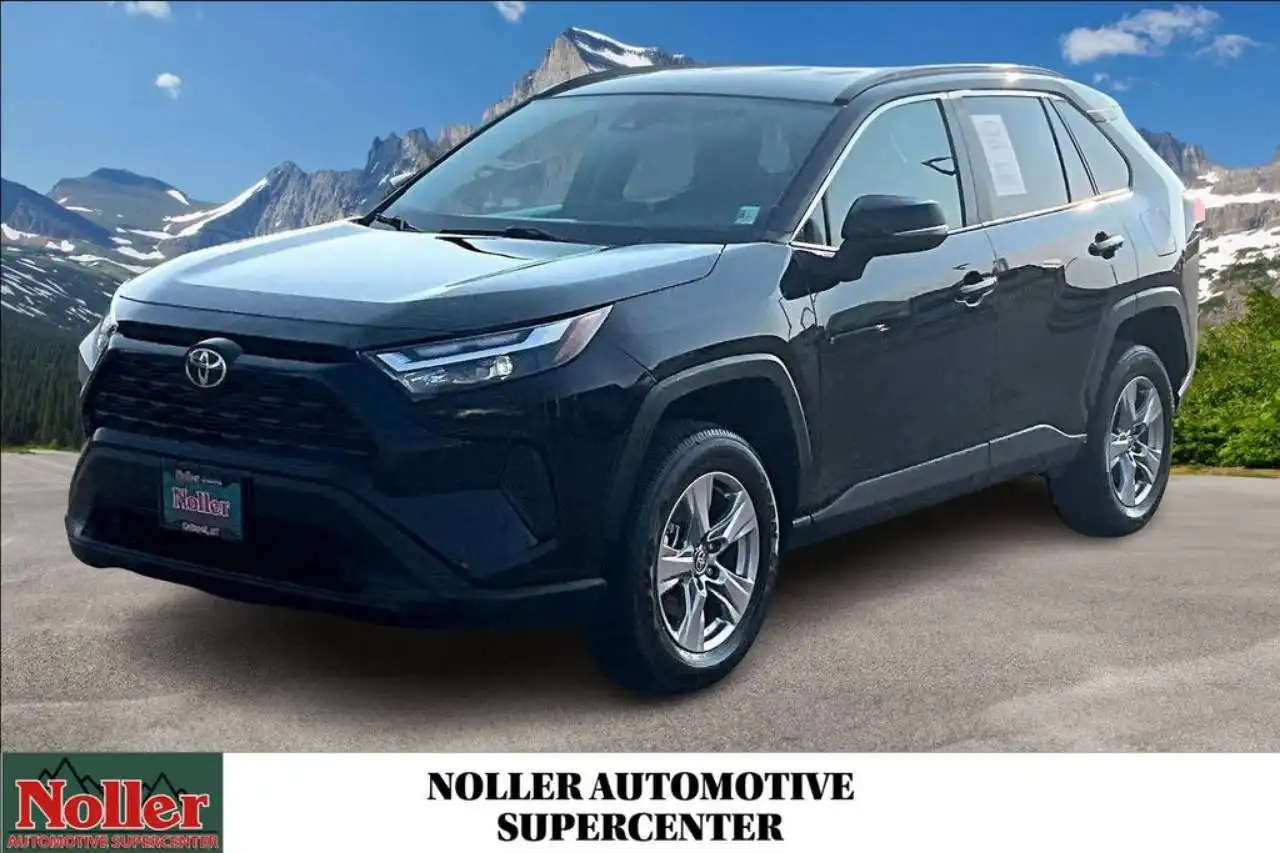 2025 Toyota RAV4 XLE AWD's photo