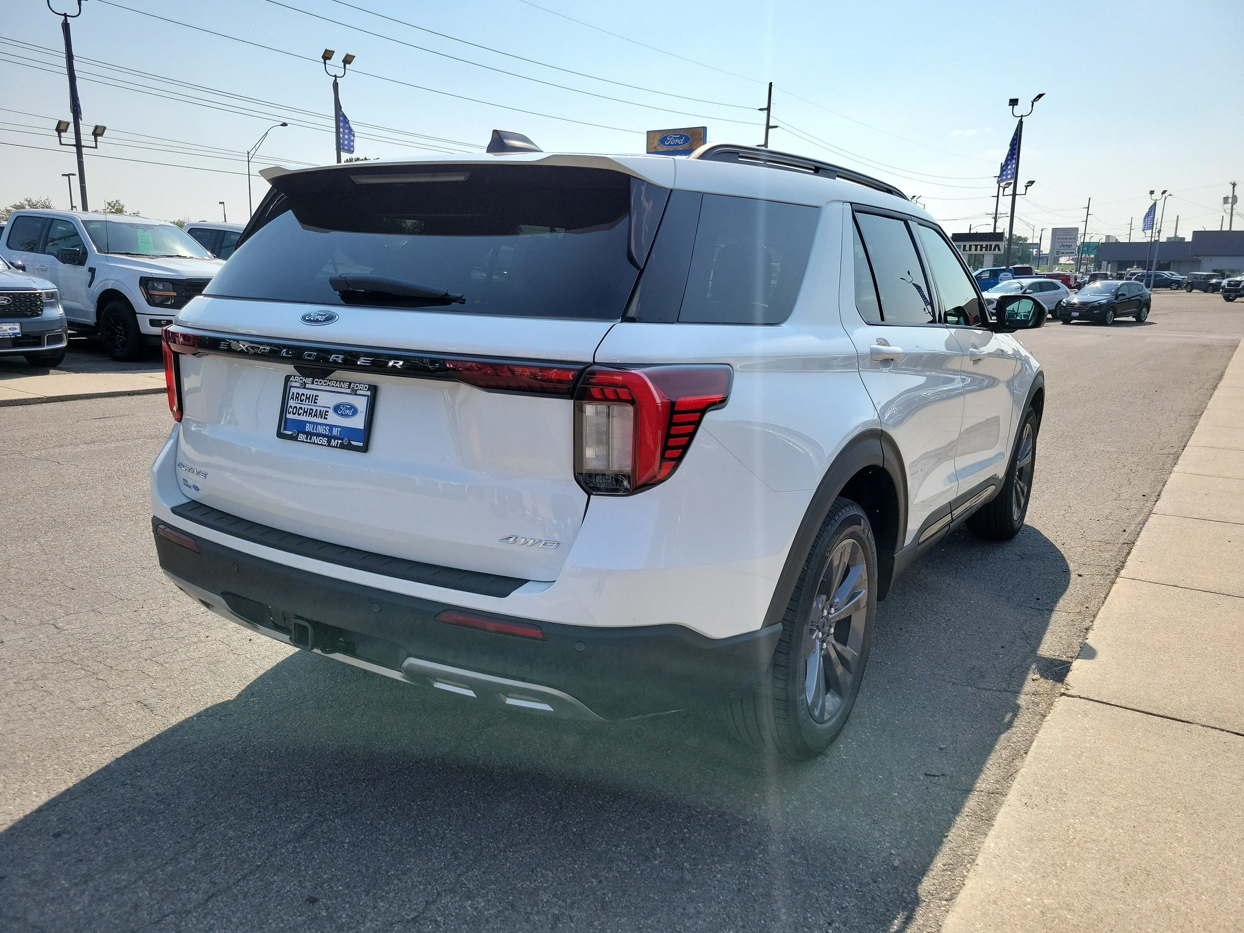 2026 Ford Explorer Active 4WD photo 5