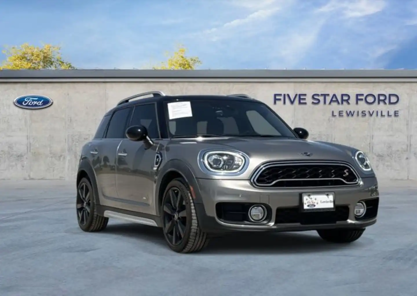 2019 MINI Countryman Cooper S ALL4 Iconic's photo
