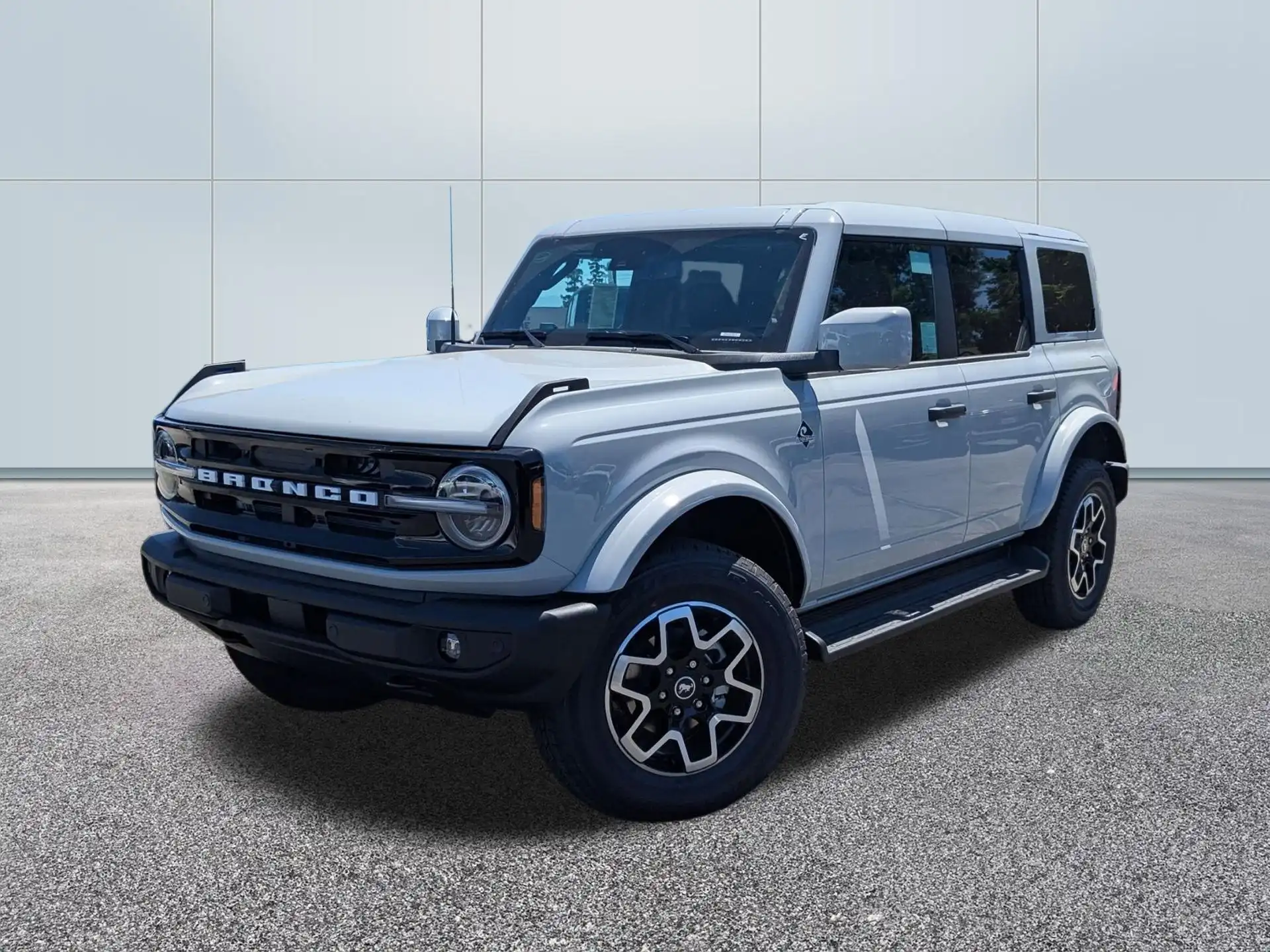 2026 Ford Bronco Outer Banks 4x4's photo
