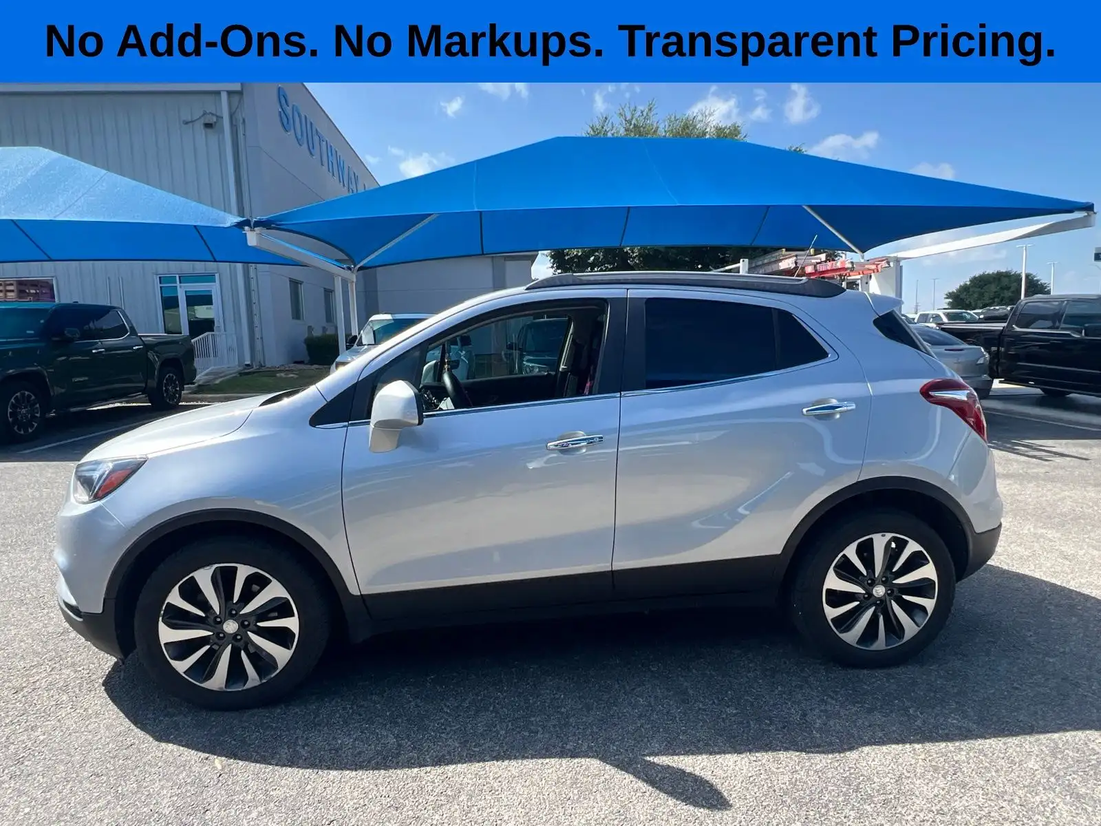 2021 Buick Encore Preferred's photo