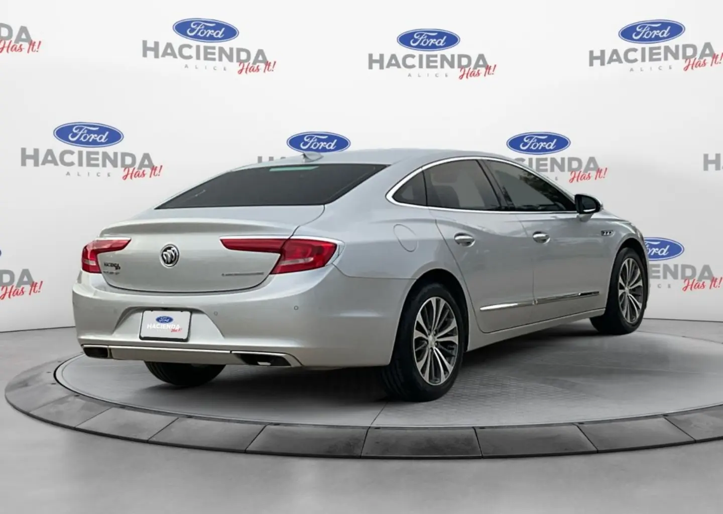 2017 Buick LaCrosse Essence photo 5