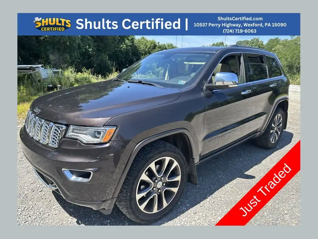 2017 Jeep Grand Cherokee Overland 4WD's photo
