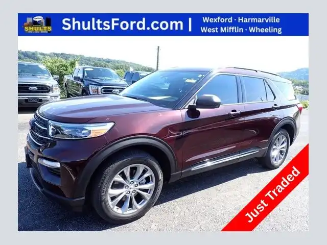 2023 Ford Explorer XLT 4WD's photo