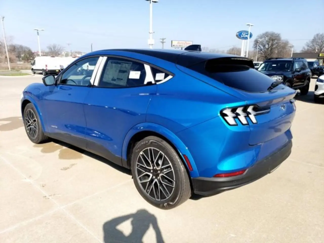 2026 Ford Mustang-Mach-e Premium photo 5