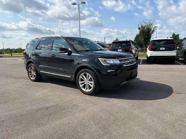 2018 Ford Explorer XLT 4WD's photo