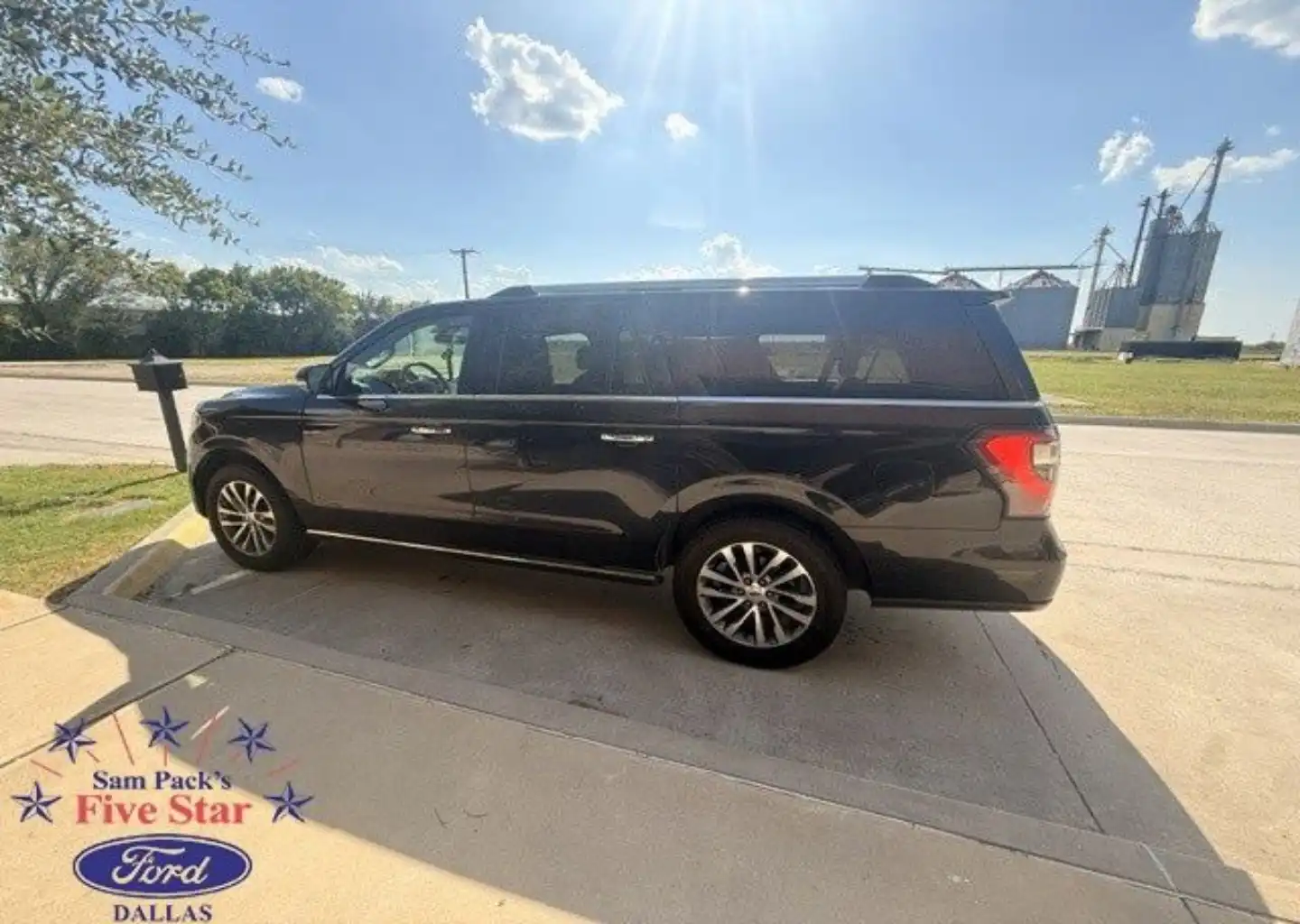 2018 Ford Expedition Limited MAX's photo