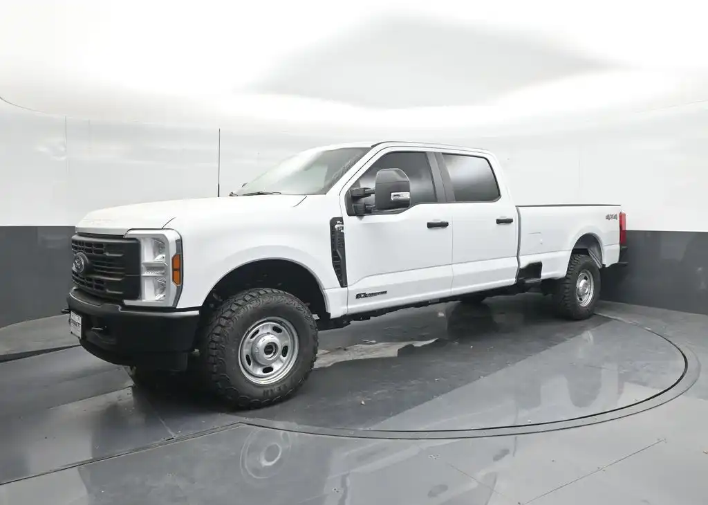 2025 Ford F-250 XL 4x4 Crew Cab 8' Box's photo