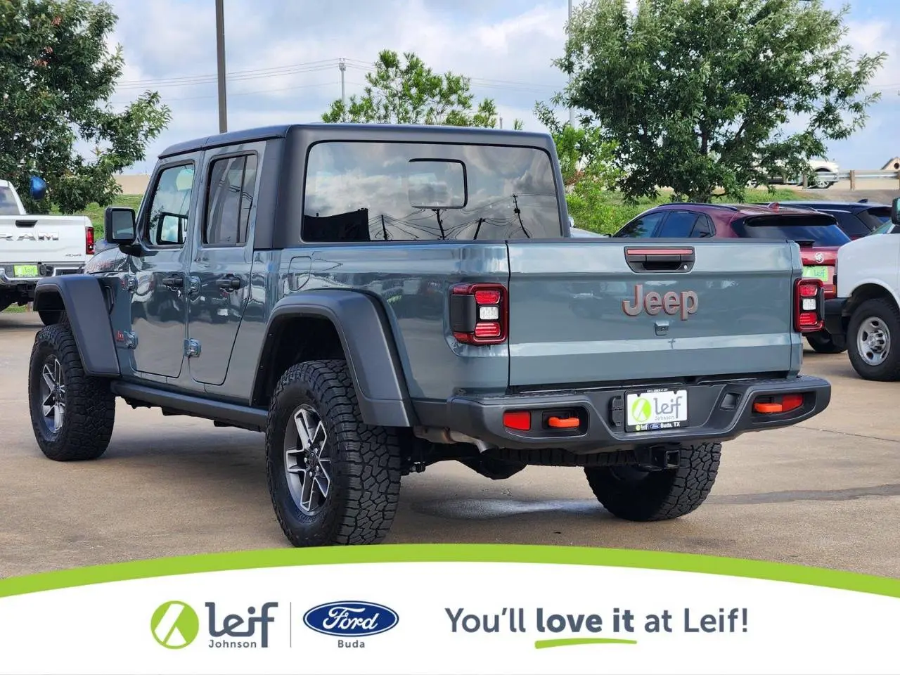 2026 Jeep Gladiator Mojave Auto photo 4