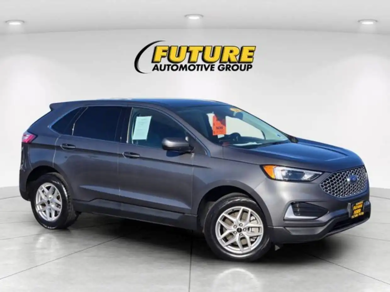 2024 Ford Edge SEL AWD's photo