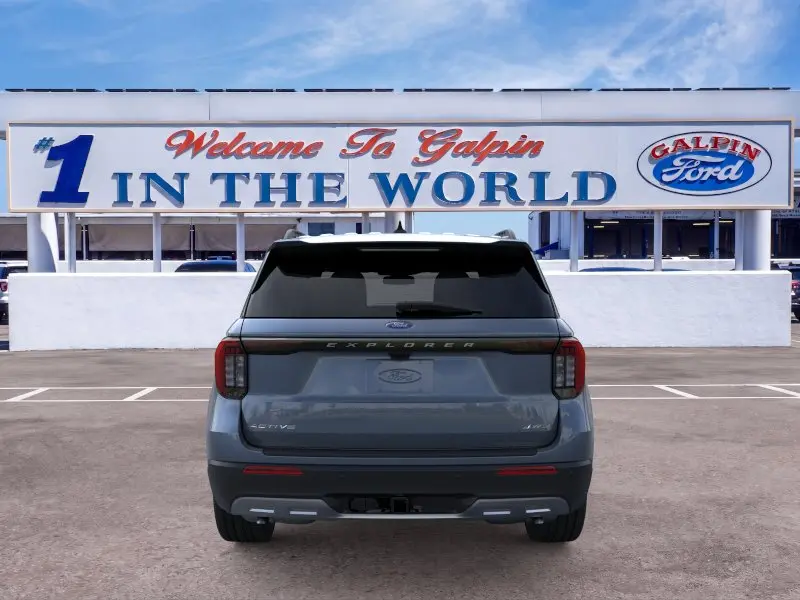 2026 Ford Explorer Active 4WD photo 5