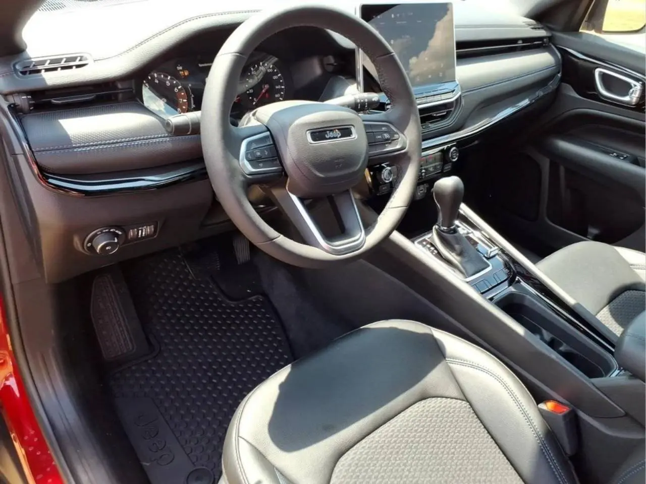 2026 Jeep Compass Latitude Altitude 4WD photo 5
