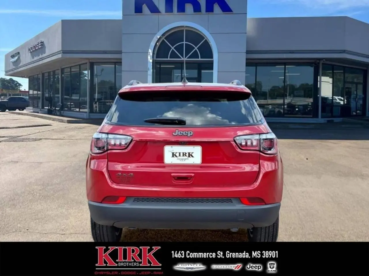 2026 Jeep Compass Latitude Altitude 4WD photo 3