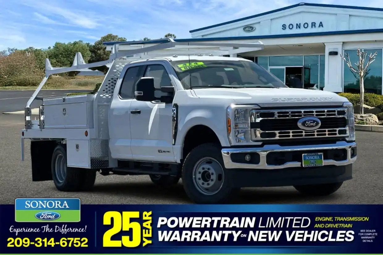 2026 Ford F-350 XL 4x4 SuperCab 168-In DRW's photo