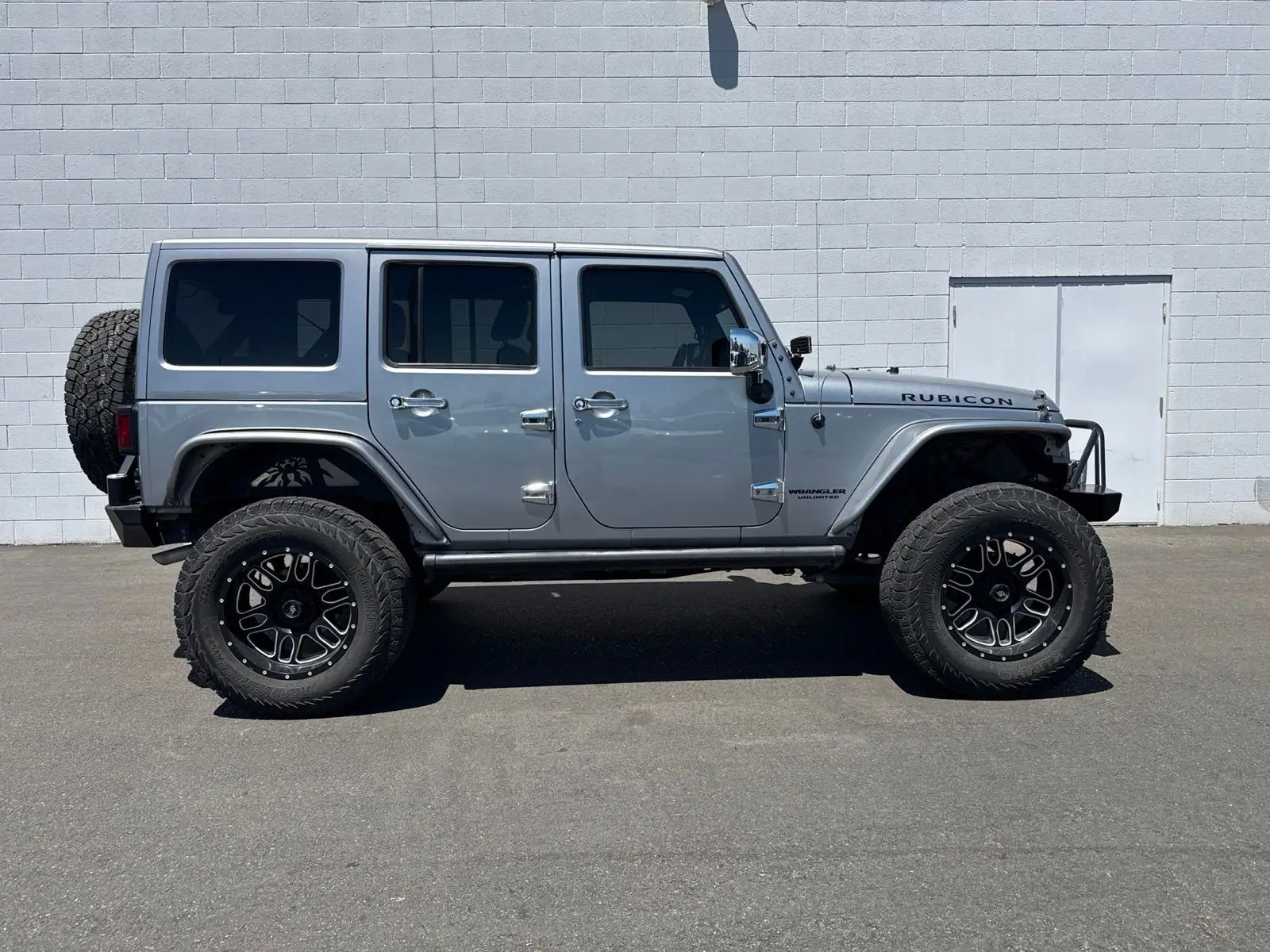 2017 Jeep Wrangler Rubicon photo 1