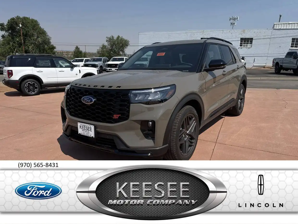 2026 Ford Explorer ST 4WD's photo