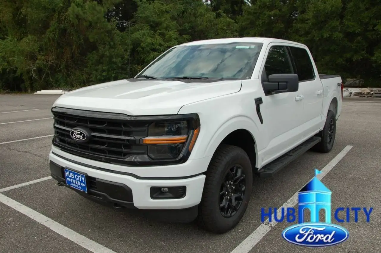 2026 Ford F-150 XLT 4x4 SuperCrew 5-1/2 Box photo 1