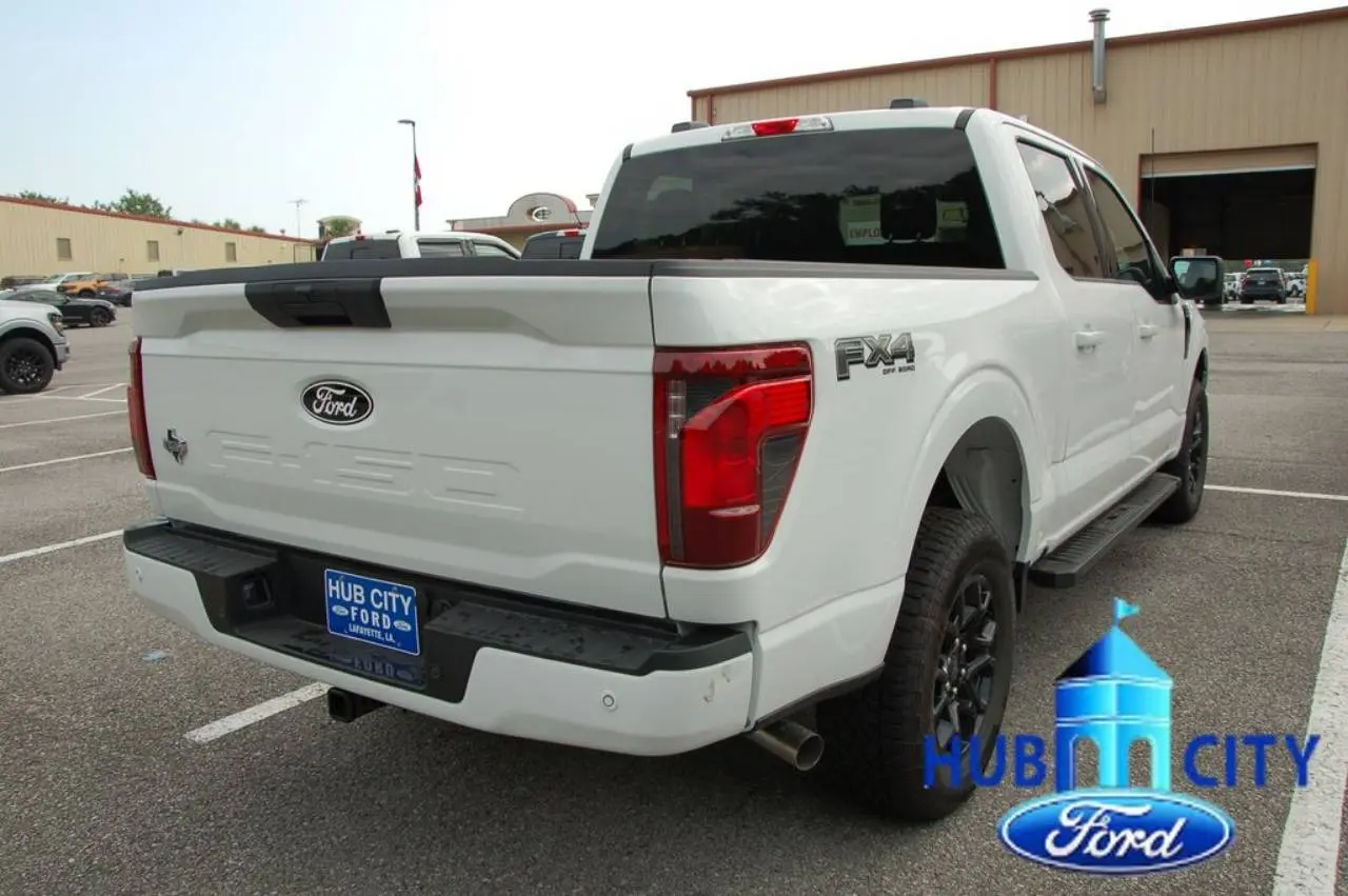 2026 Ford F-150 XLT 4x4 SuperCrew 5-1/2 Box photo 5