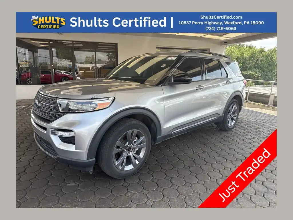 2023 Ford Explorer XLT 4WD's photo