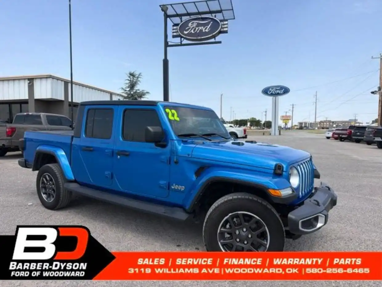 2022 Jeep Gladiator Overland's photo
