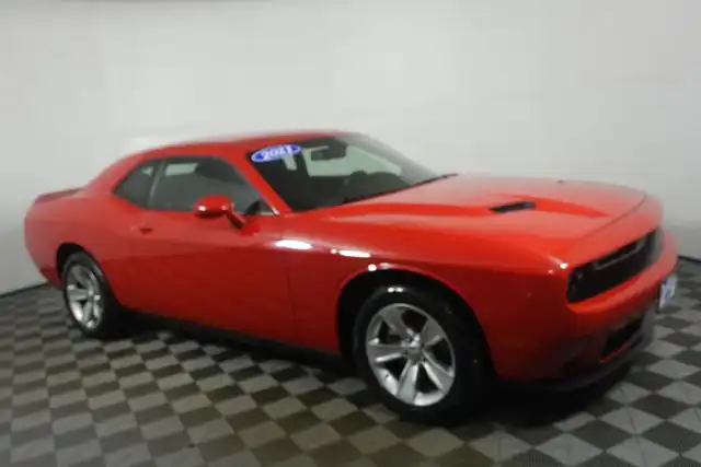 2021 Dodge Challenger SXT Auto's photo