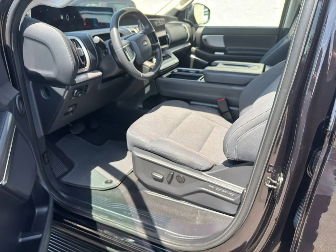 2025 Ford Expedition Active 4WD photo 5