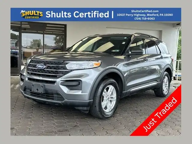 2023 Ford Explorer XLT 4WD's photo