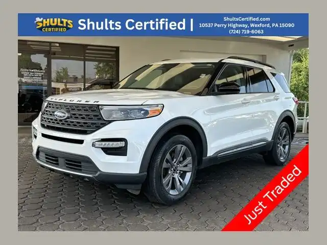 2023 Ford Explorer XLT 4WD's photo