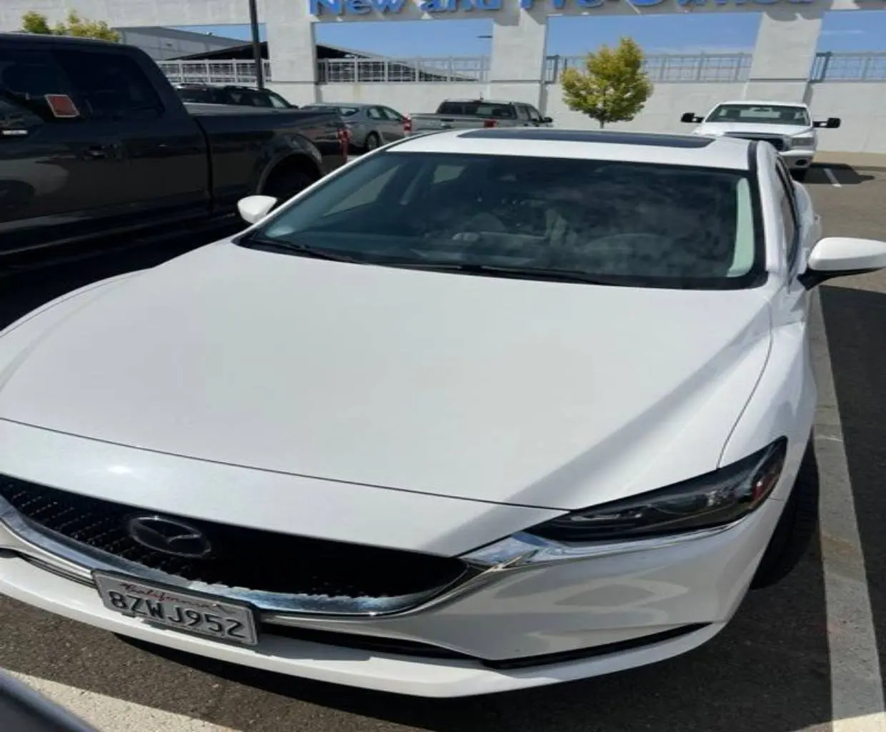 2018 Mazda EZ-6 Touring Auto photo 3