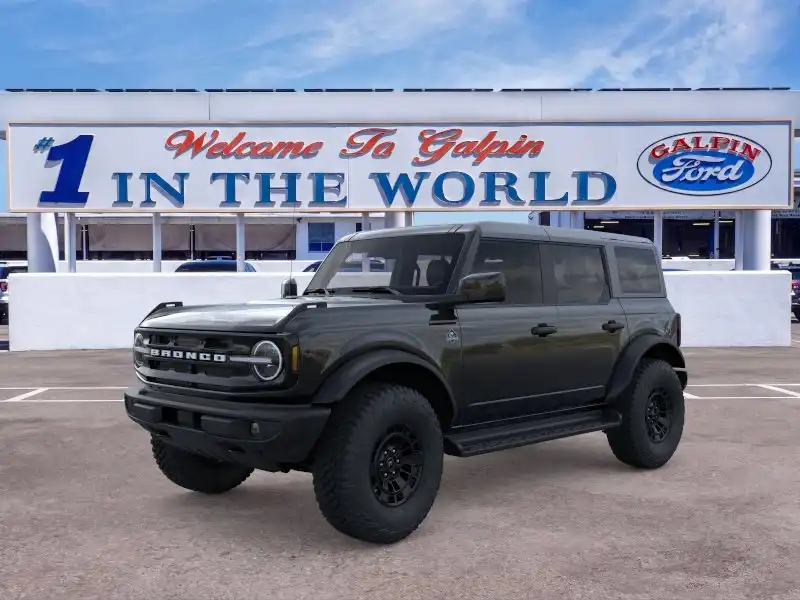 2026 Ford Bronco Outer Banks 4x4's photo