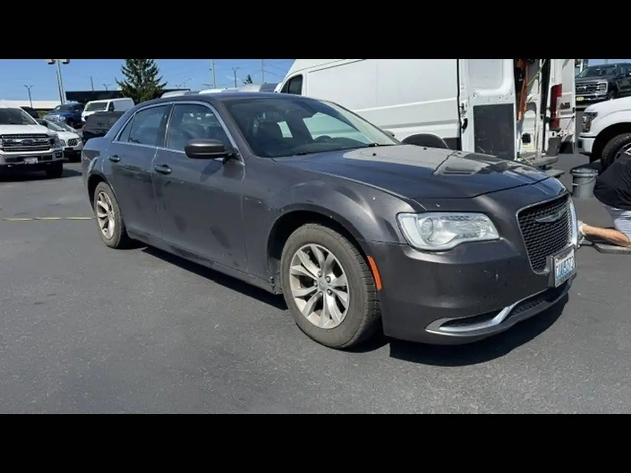2016 Chrysler 300 Limited's photo