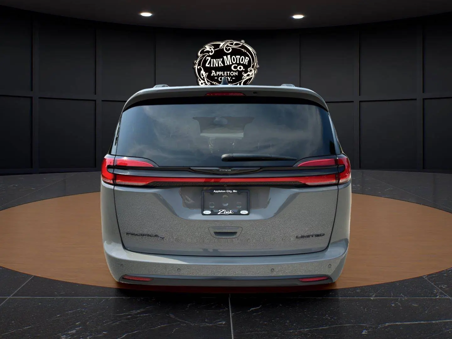 2025 Chrysler Pacifica Limited photo 5