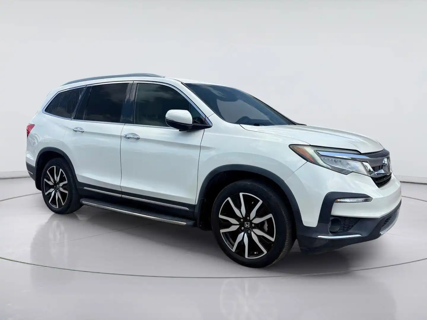 2019 Honda Pilot 2WD Touring's photo