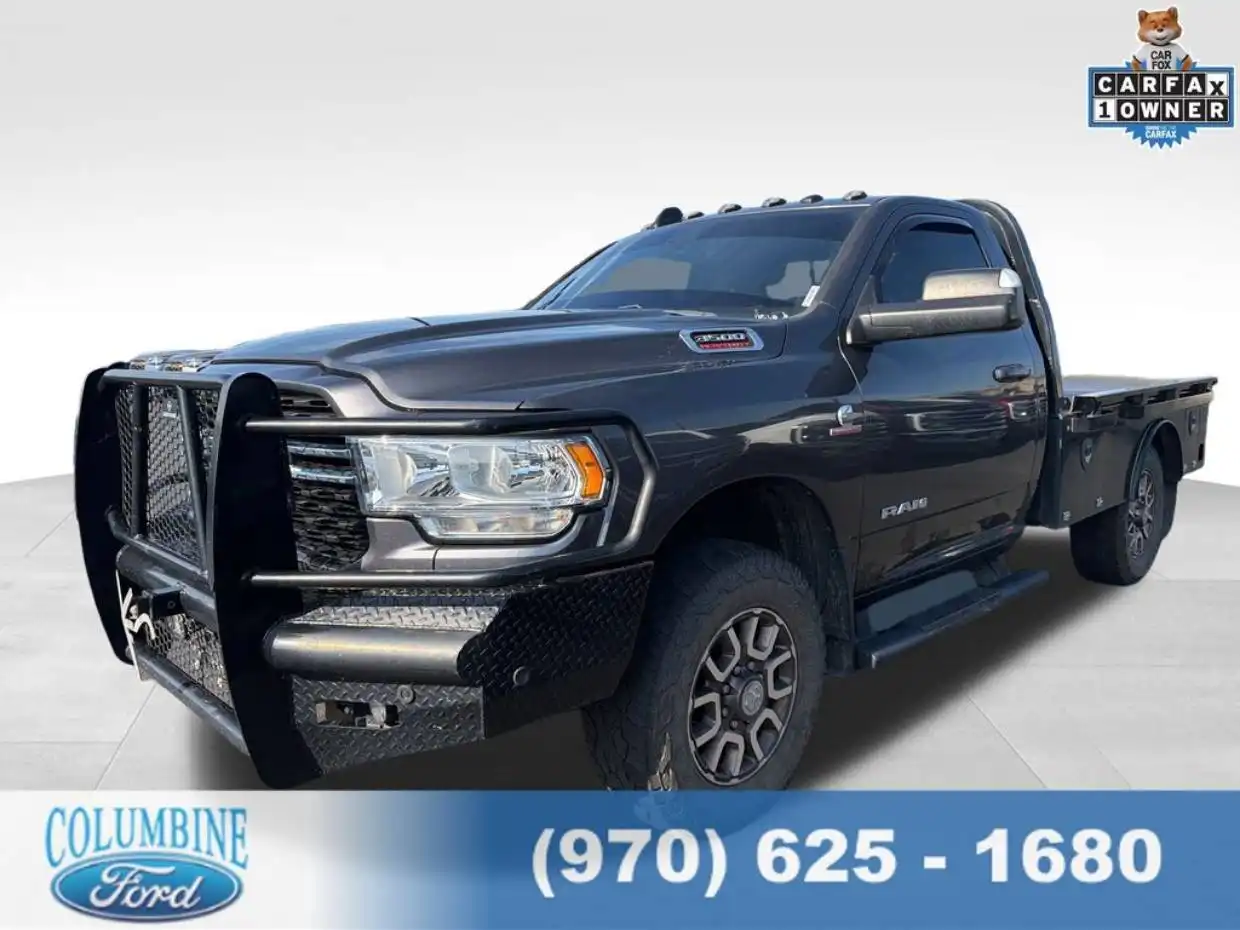 2022 RAM 3500 Big Horn 4X4 Regular cab's photo