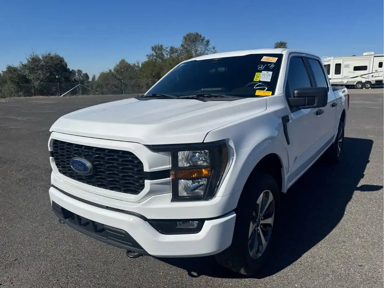 2023 Ford F-150 XL 4x4 SuperCrew 5-1/2 Box's photo