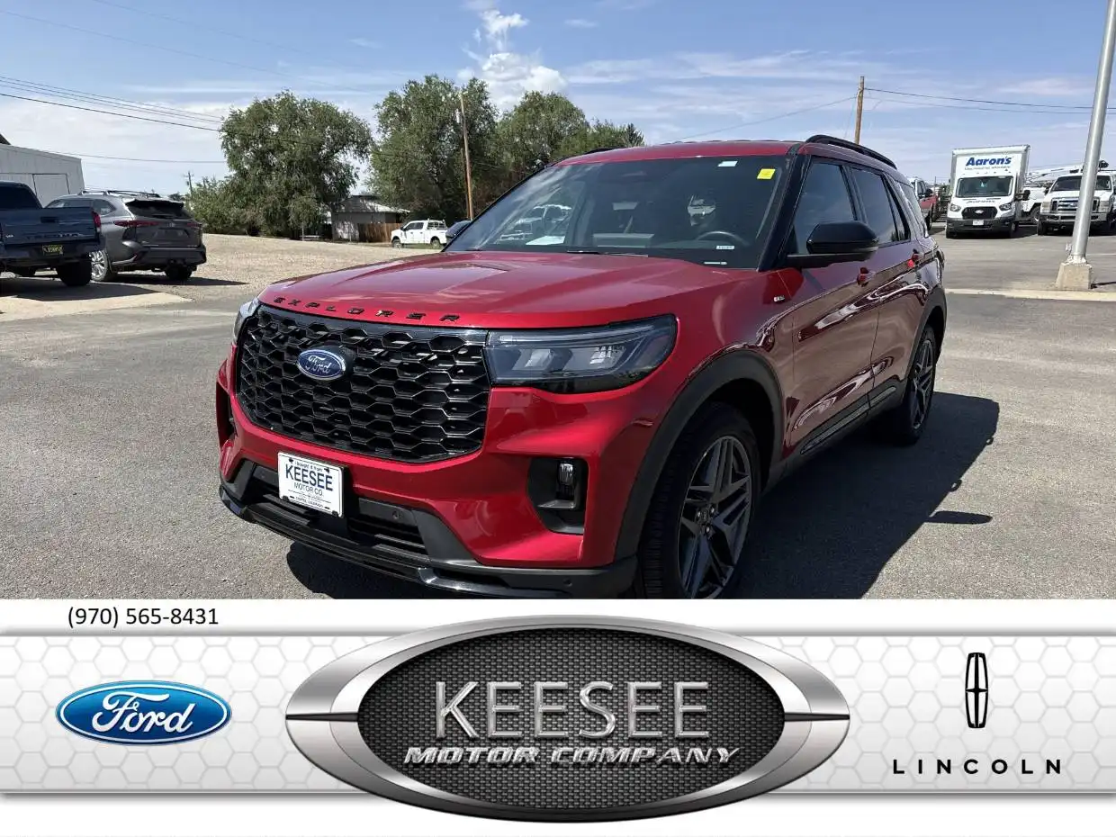 2025 Ford Explorer ST-LINE 4WD (PL535)'s photo