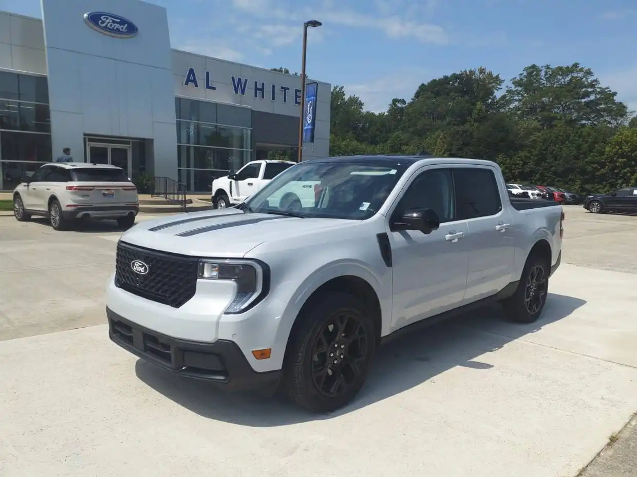 2025 Ford Maverick Lariat AWD's photo