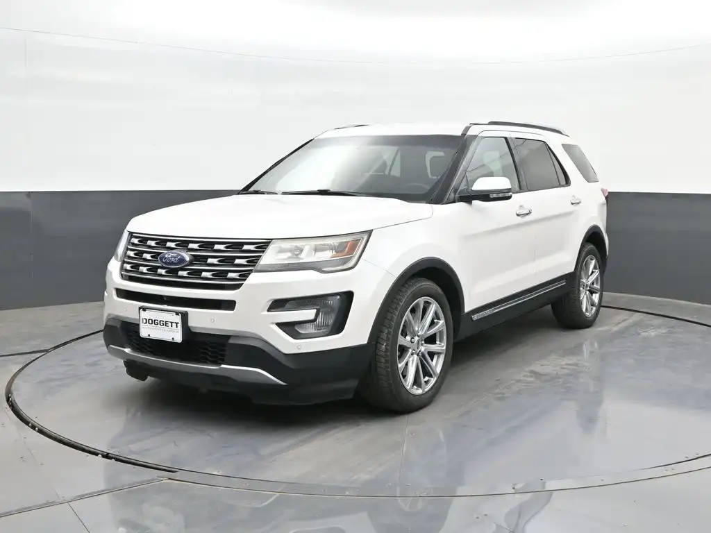 2017 Ford Explorer Limited FWD's photo