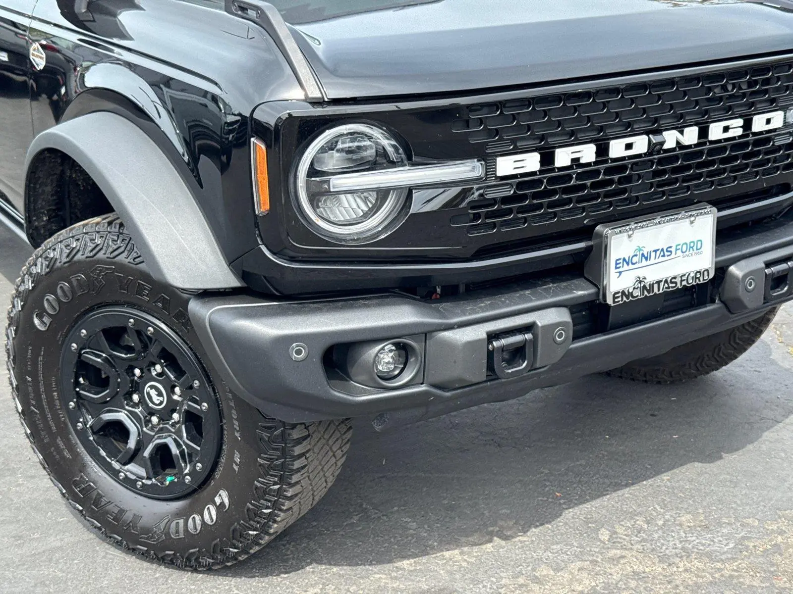2023 Ford Bronco Wildtrak 4x4 photo 3