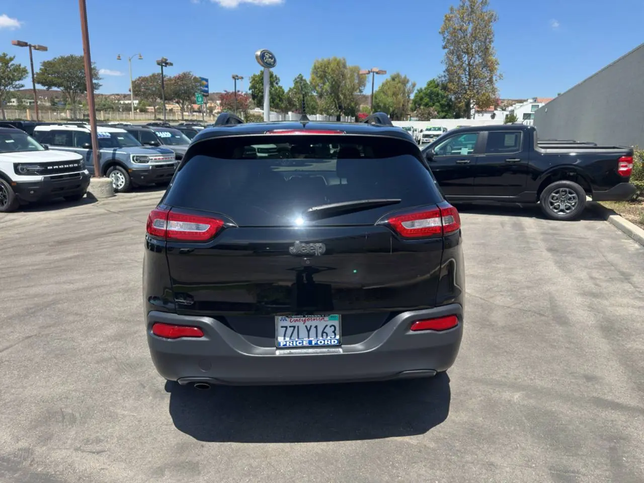 2017 Jeep Cherokee Latitude photo 3