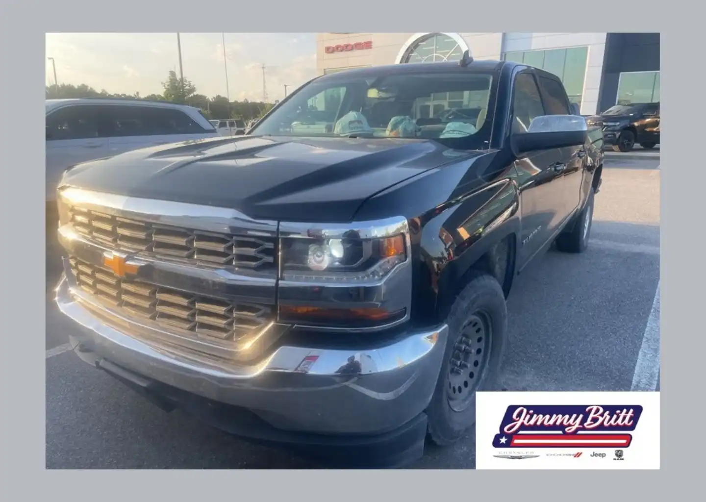 2018 Chevrolet Silverado 1500 LT 4X4 Crew Cab Short Box's photo